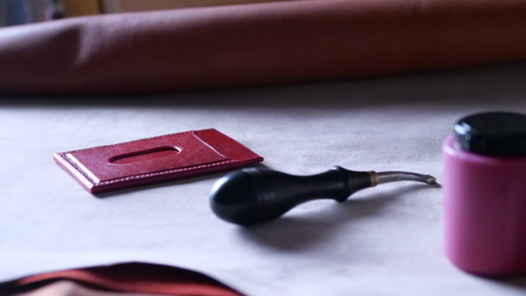 革のパスケース（赤）- 作り方 - パスケース製作途中の写真5